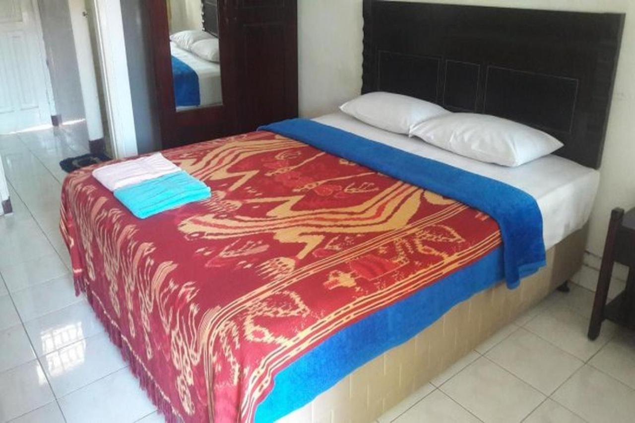 Hotel Airlangga Mataram Exteriör bild