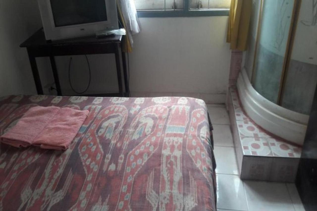 Hotel Airlangga Mataram Exteriör bild