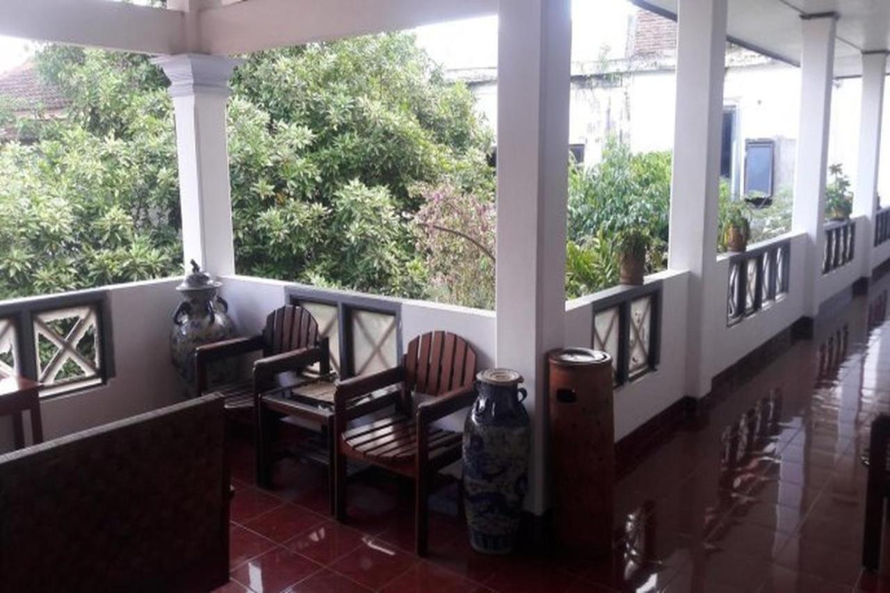 Hotel Airlangga Mataram Exteriör bild
