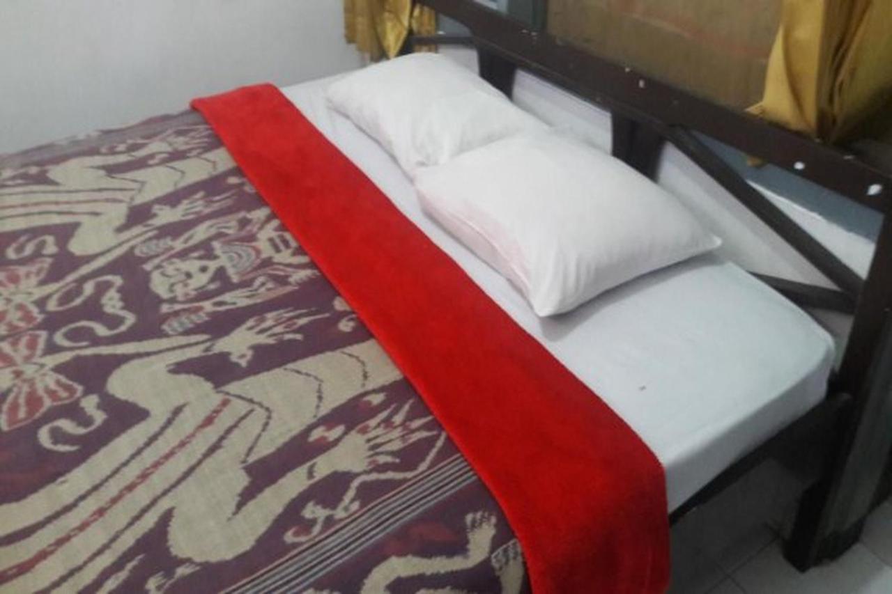 Hotel Airlangga Mataram Exteriör bild
