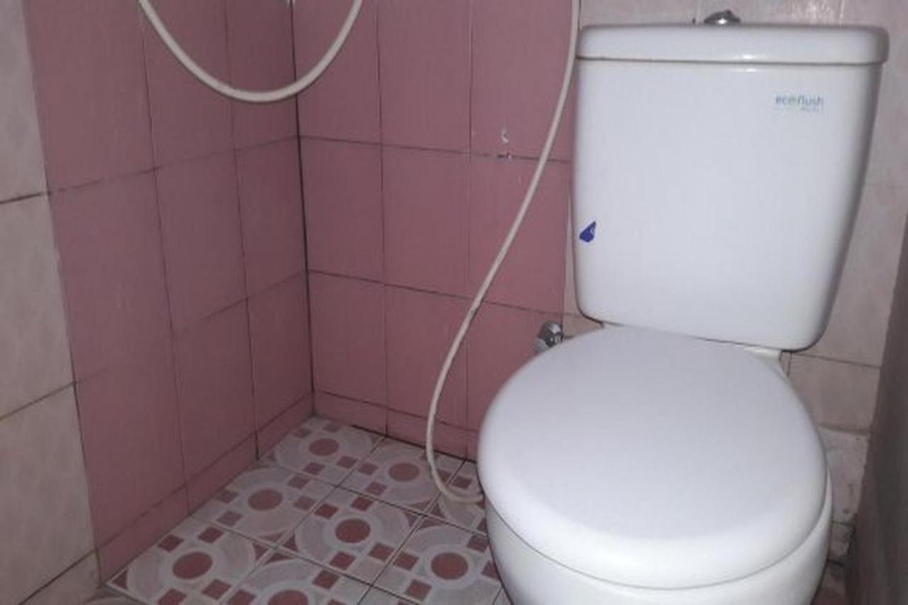 Hotel Airlangga Mataram Exteriör bild