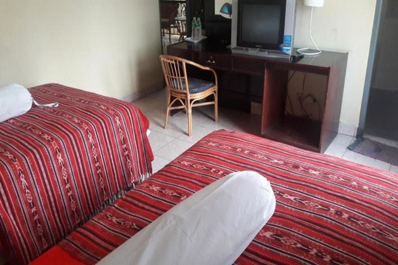 Hotel Airlangga Mataram Exteriör bild