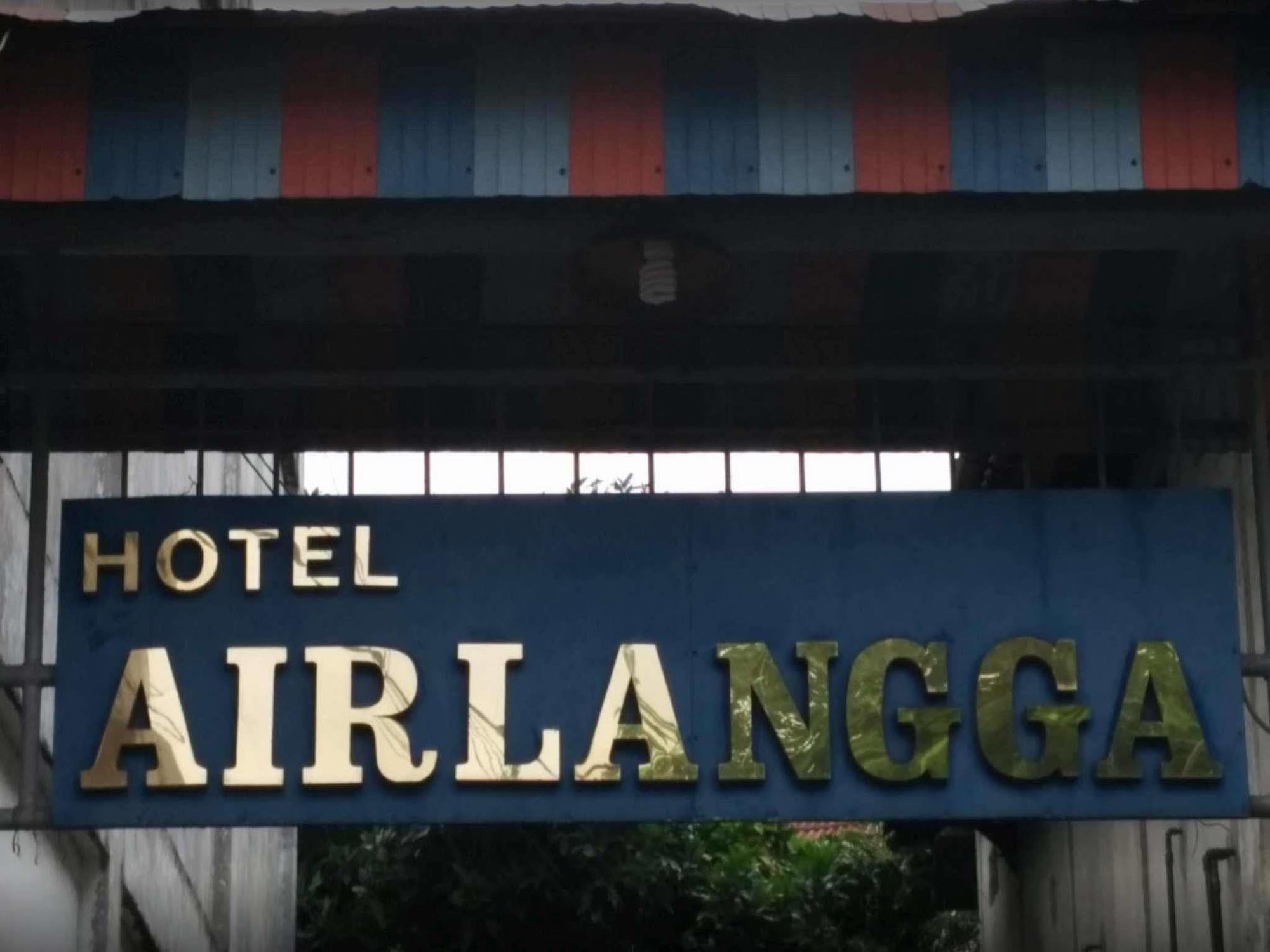 Hotel Airlangga Mataram Exteriör bild